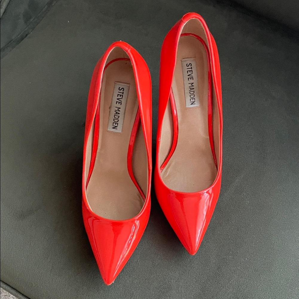 Steve Madden Corral Patent Pointed Toe Pumps
